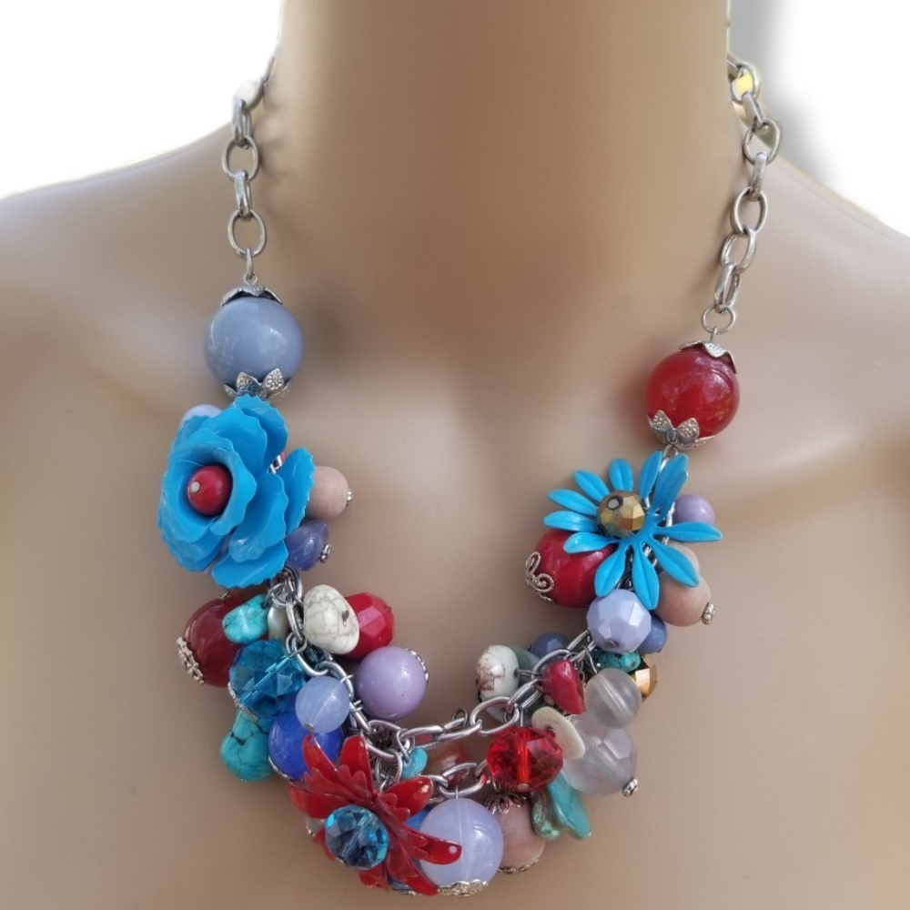 Nena Jewelry Bright Floral Medley Cluster Beaded Chain Necklace